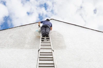 Peinture extérieure à la Porta — façades et ravalement